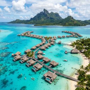 Vista aerea del Four Seasons Resort Bora Bora con lussuosi bungalow overwater sulla laguna turchese e il Monte Otemanu sullo sfondo. (Immagine generata con IA)
